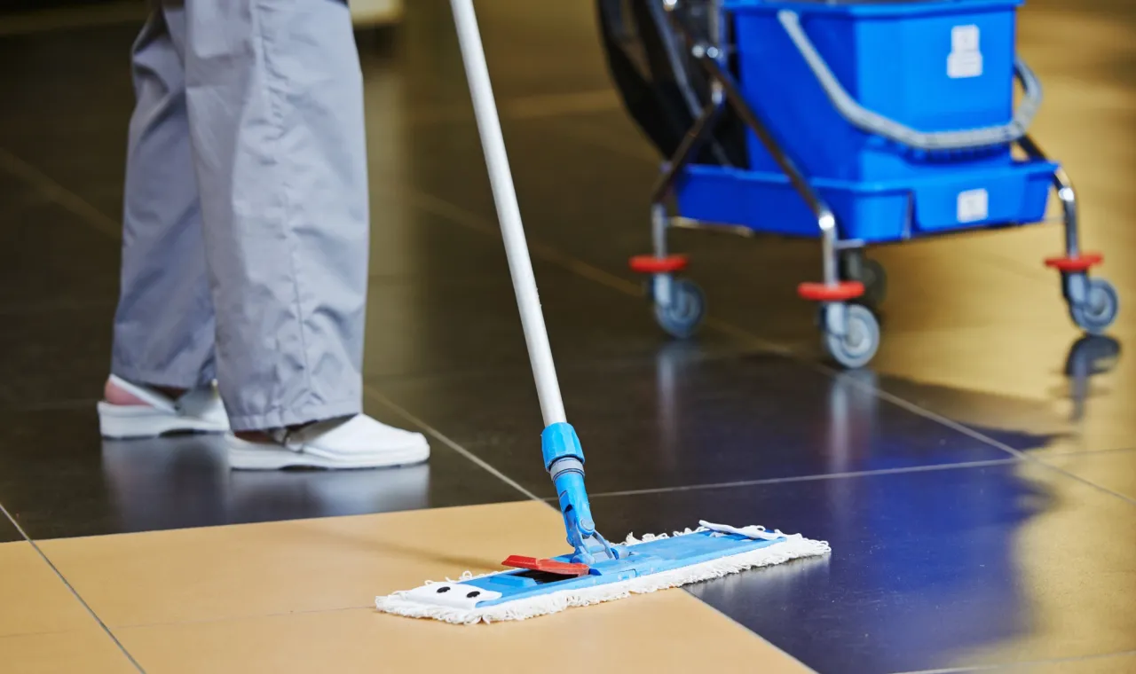 Professionelle Gebäudereinigung in Lippstadt & Region durch HMS